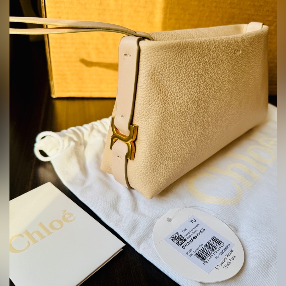 【Chloe】Marcie Leather Wristlet Soft Pink